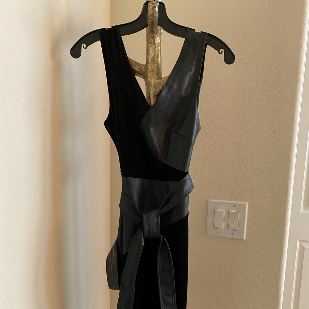 BCBGMAXAZRIA DRESS